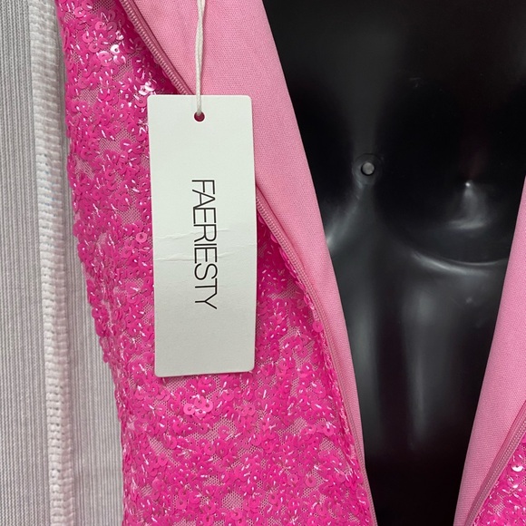 NWT Pink Sequin and Tulle‎ Mermaid Prom Homecoming Dress Size M - Picture 16 of 16